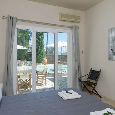 Villa Xanthe - Charming Holiday Villa With Private Heatable Pool In Kassiopi וילה *