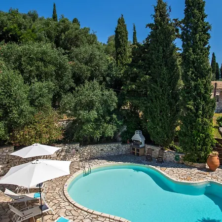 Villa Xanthe - Charming Holiday Villa With Private Heatable Pool In Kassiopi * קאסיופי