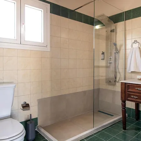 Villa Xanthe - Charming Holiday Villa With Private Heatable Pool In Kassiopi * קאסיופי