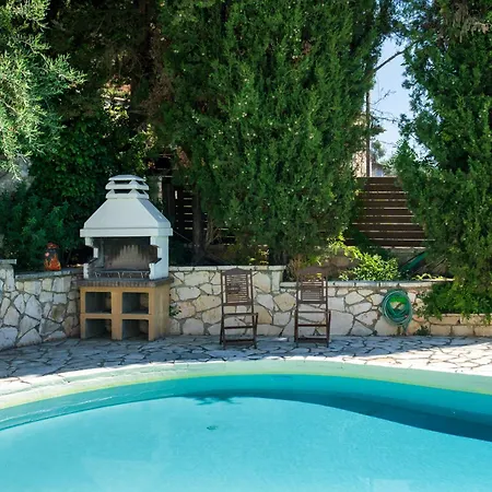 Villa Xanthe - Charming Holiday Villa With Private Heatable Pool In Kassiopi * קאסיופי