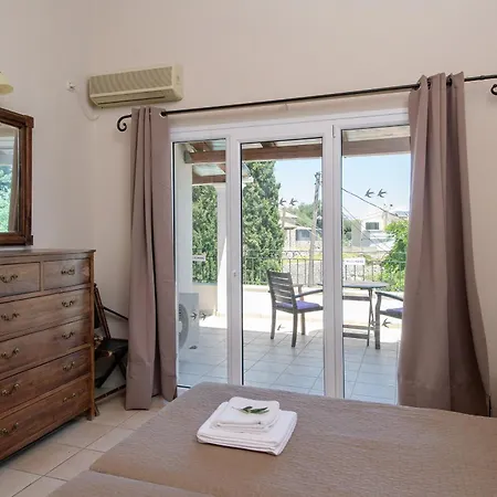 Villa Xanthe - Charming Holiday Villa With Private Heatable Pool In Kassiopi וילה קאסיופי